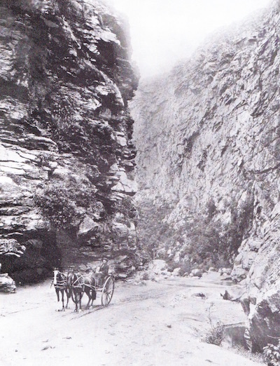 The road through Meiringspoort in days gone by...